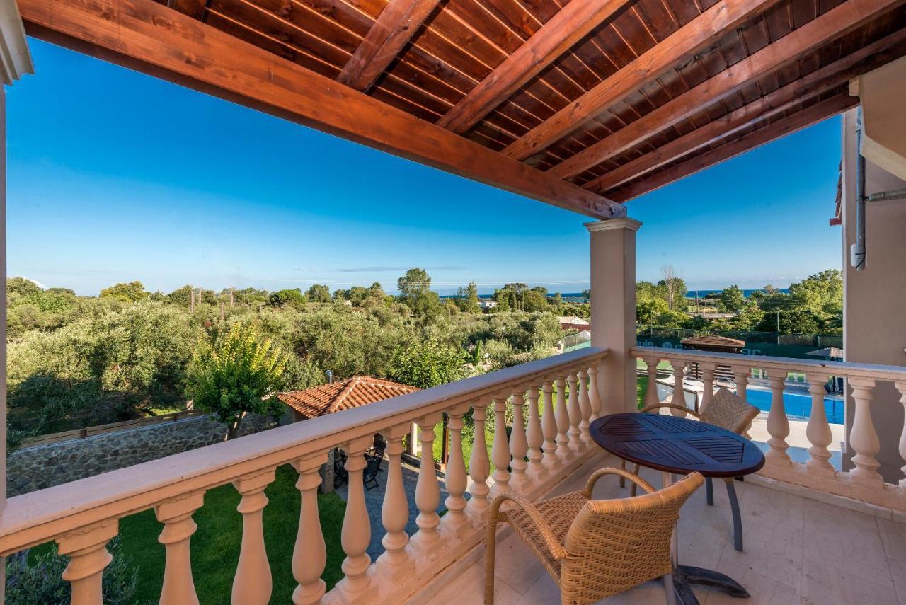 Villa Maxim With Private Pool & Tennis Court Halikounas Екстериор снимка