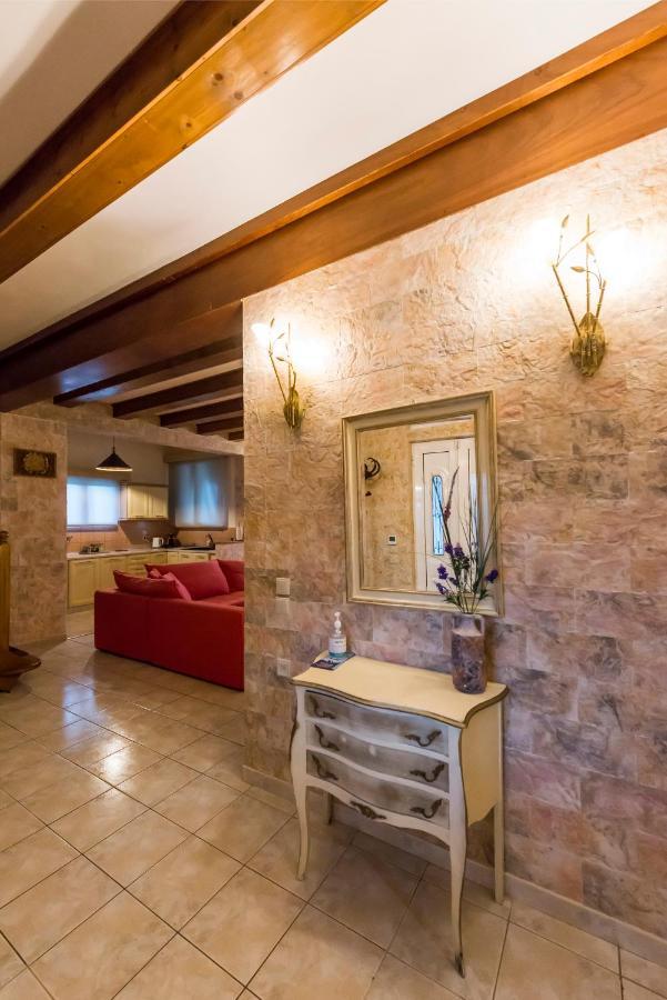 Villa Maxim With Private Pool & Tennis Court Halikounas Екстериор снимка