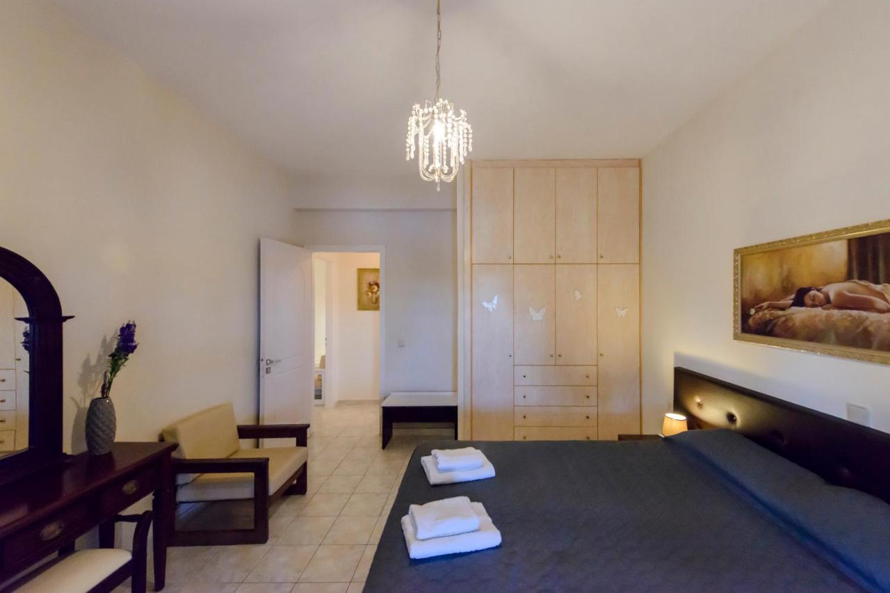 Villa Maxim With Private Pool & Tennis Court Halikounas Екстериор снимка