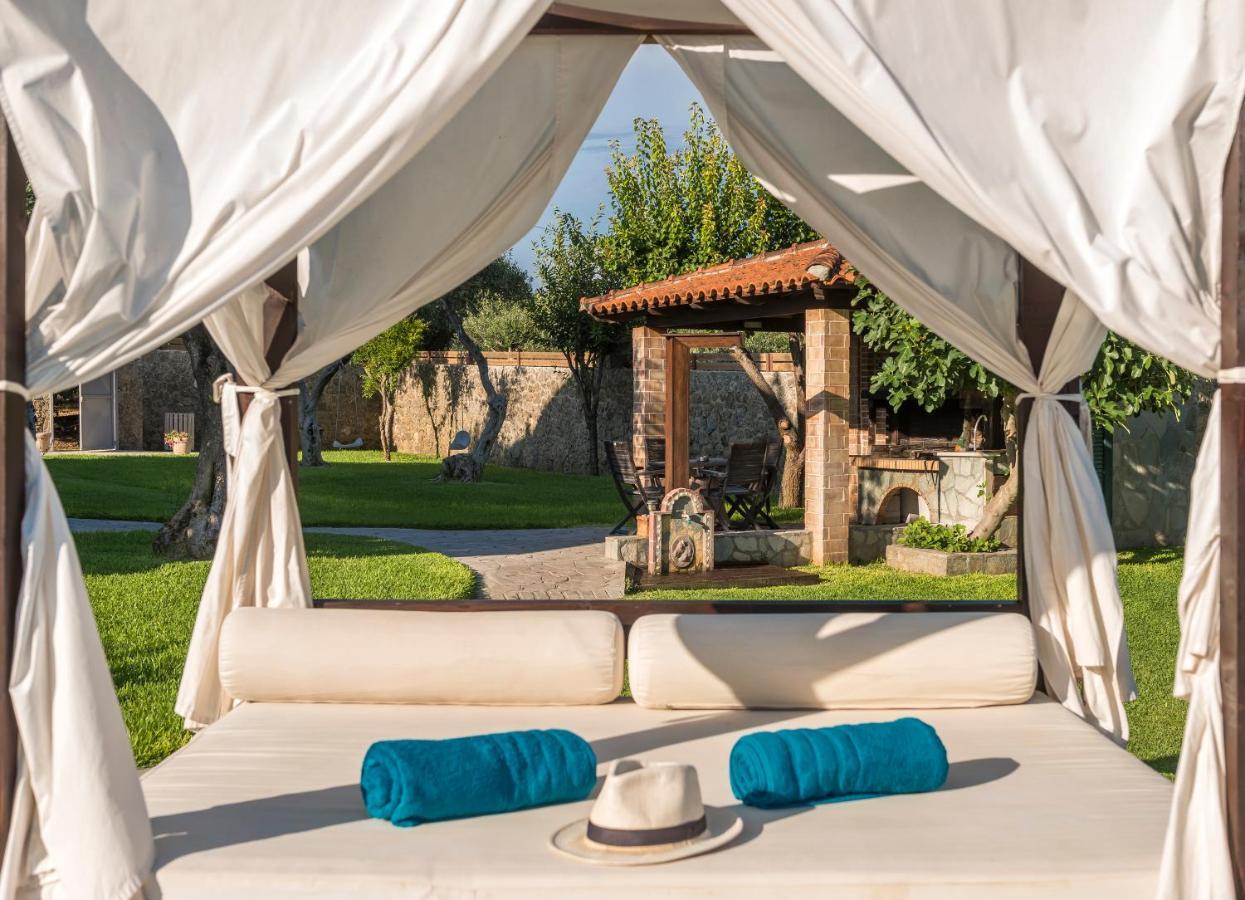 Villa Maxim With Private Pool & Tennis Court Halikounas Екстериор снимка