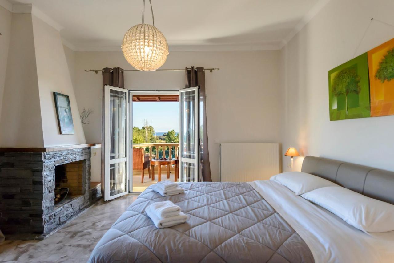 Villa Maxim With Private Pool & Tennis Court Halikounas Екстериор снимка