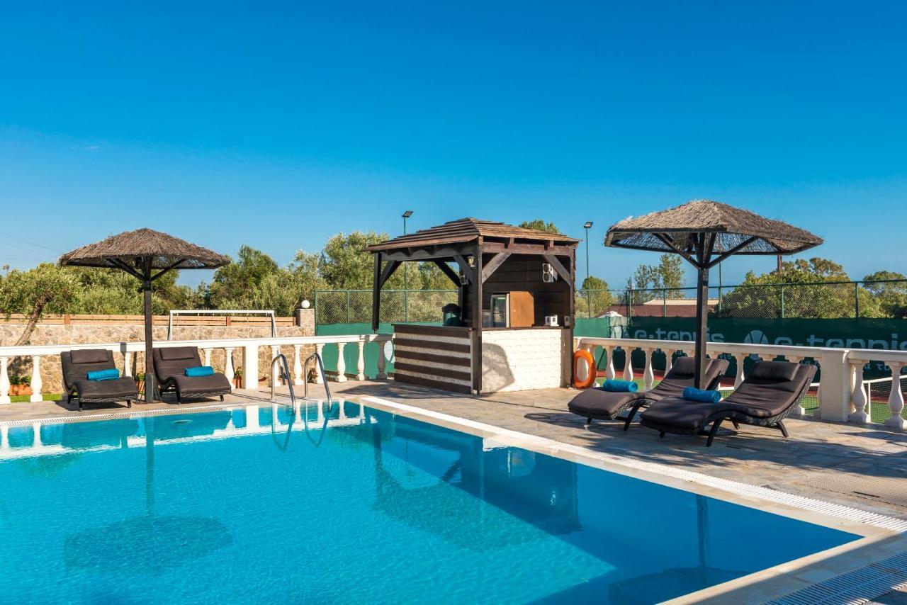 Villa Maxim With Private Pool & Tennis Court Halikounas Екстериор снимка