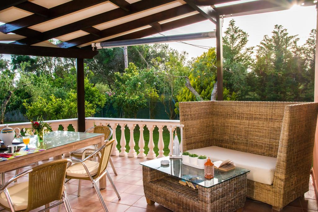 Villa Maxim With Private Pool & Tennis Court Halikounas Екстериор снимка