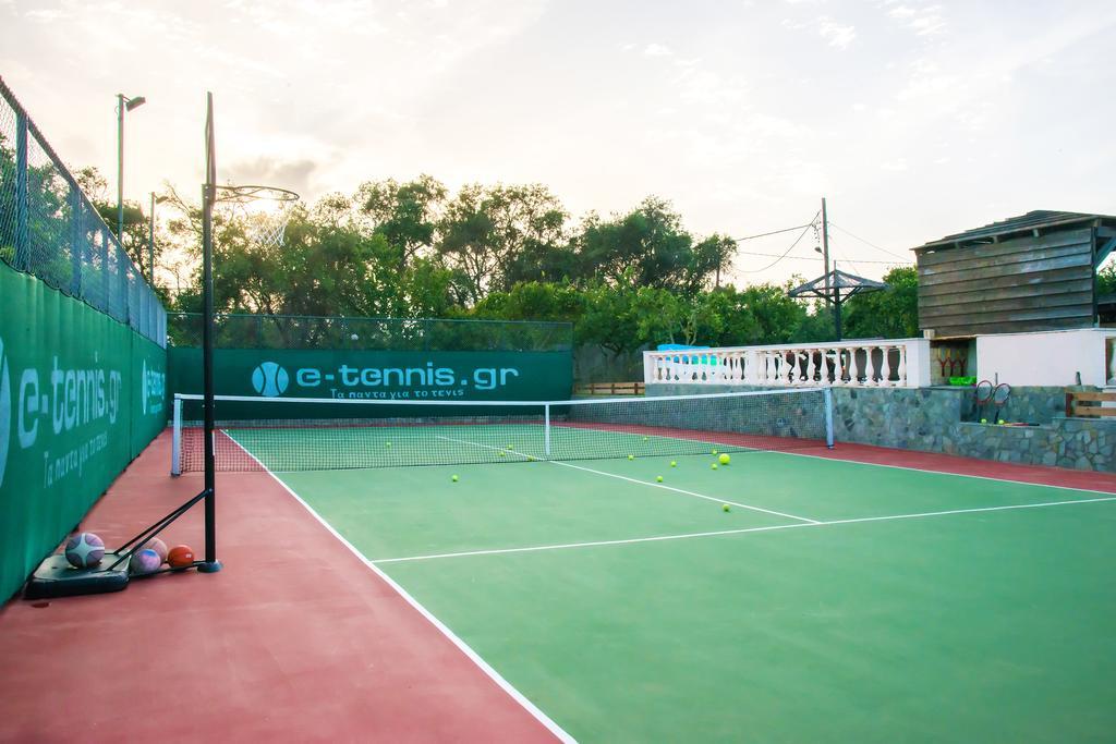 Villa Maxim With Private Pool & Tennis Court Halikounas Екстериор снимка