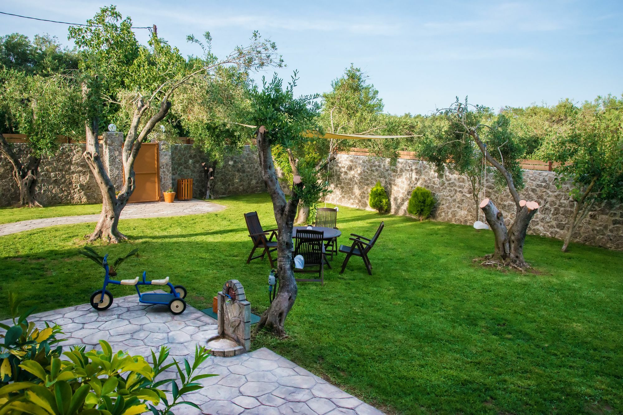 Villa Maxim With Private Pool & Tennis Court Halikounas Екстериор снимка